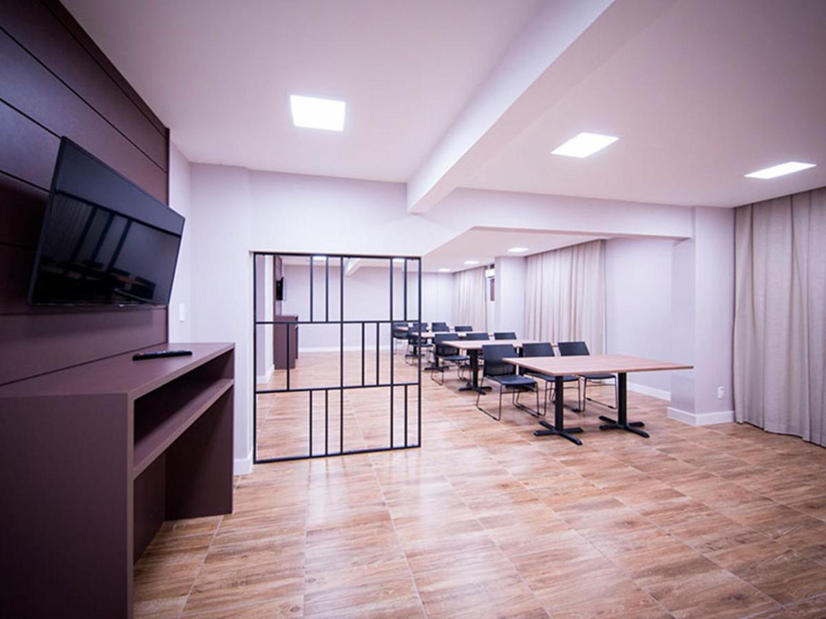 Vila Business Hotel Volta Redonda Exterior photo